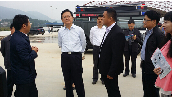 陜西省政協(xié)副主席、民革省委主委李曉東到躍迪集團陜西躍迪新能源汽車有限公司項目建設(shè)基地調(diào)研