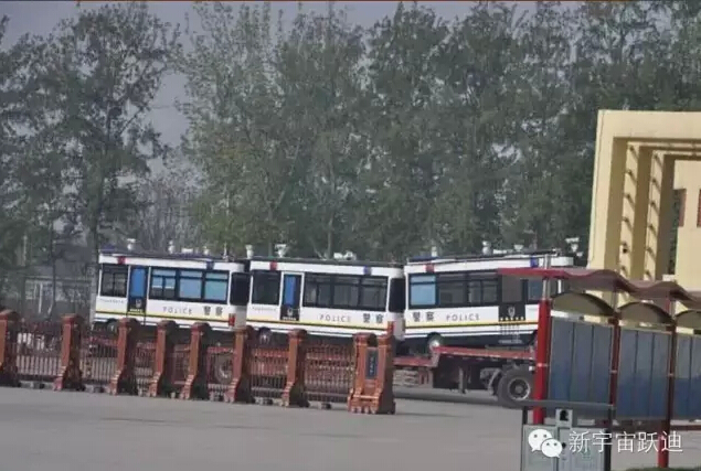 保定躍迪移動(dòng)警務(wù)室批量發(fā)車(chē)，全方位零距離服務(wù)群眾