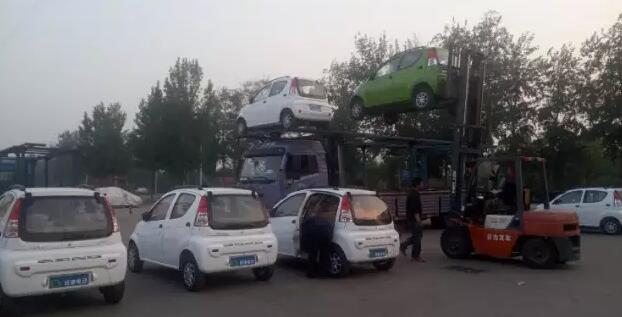 躍迪電動汽車批量發(fā)車邢臺——同呼吸，共行動