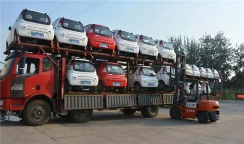 電動(dòng)轎車