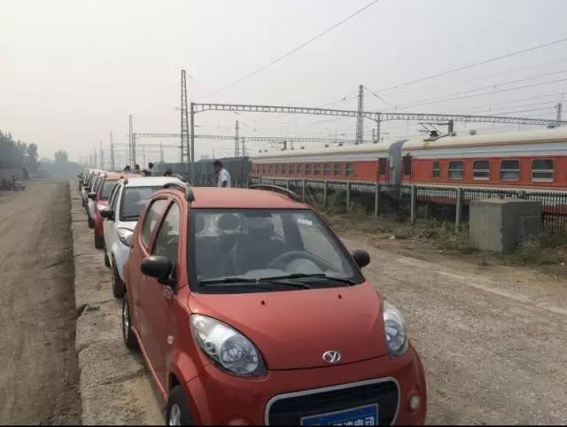 躍迪電動(dòng)汽車(chē)批量發(fā)車(chē)貴州貴陽(yáng)——躍迪發(fā)力鐵路貨物運(yùn)輸，及時(shí)滿(mǎn)足用戶(hù)需求