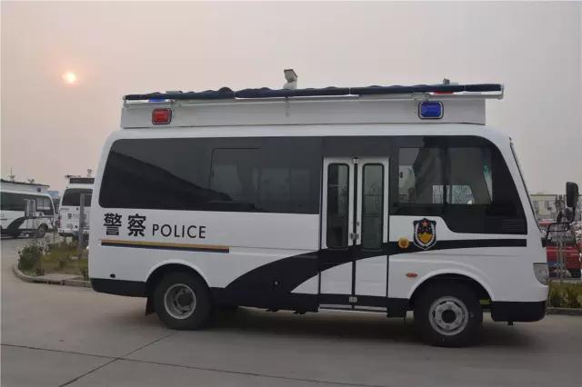 30臺(tái)躍迪燃油移動(dòng)警務(wù)室批量發(fā)往河北石家莊交管局——霧霾鎖城，躍迪24小時(shí)全天候執(zhí)勤
