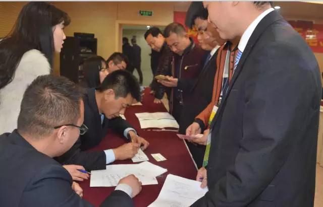 躍迪智能家族集結(jié)亮相鄭州展，萬人見證，共贏未來