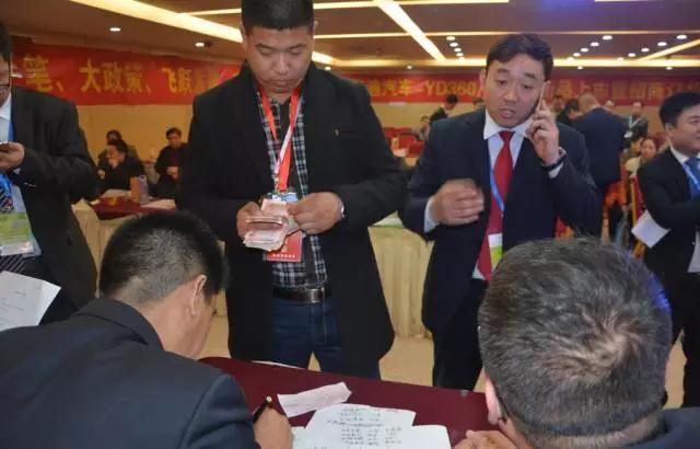 躍迪智能家族集結(jié)亮相鄭州展，萬人見證，共贏未來