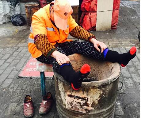 今天，躍迪向平凡而偉大的他們——環(huán)衛(wèi)工人致敬！