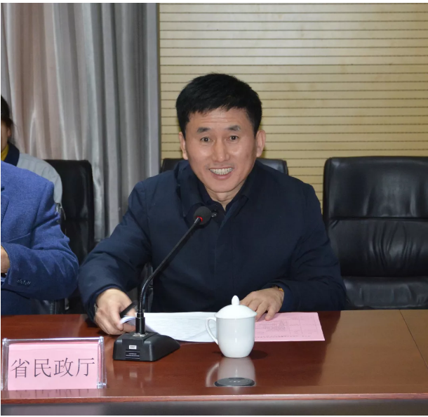 河北省電動汽車產業(yè)協(xié)會第一屆換屆大會暨新能源汽車交流座談會圓滿成功